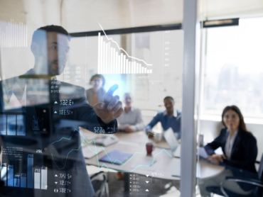 Os indicadores financeiros de empresa multinacional ajudam a medir a saúde financeira do negócio. Conheça os principais.