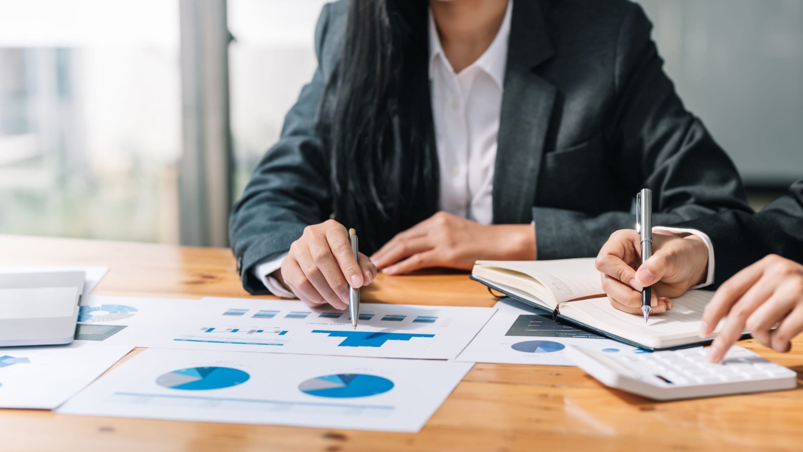 Quer saber como otimizar processos e mitigar riscos cambiais? Entenda o impacto de uma boa gestão financeira internacional.